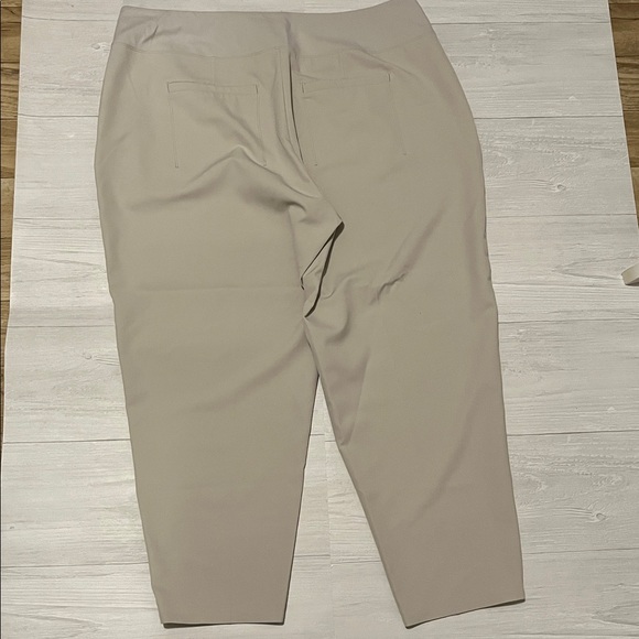 Athleta Light Beige Pants - Picture 9 of 11